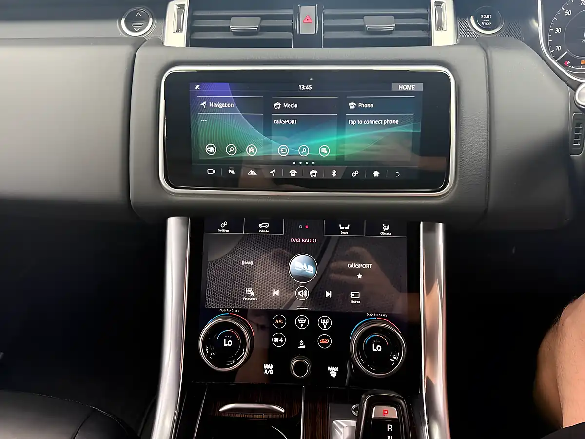 Used 2019 Land Rover Range Rover Sport Hse Red - Interior and Exterior details 7