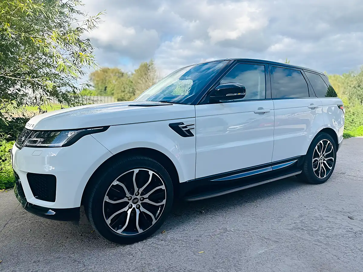 Used 2019 Land Rover Range Rover Sport Hse White - Interior and Exterior details 10