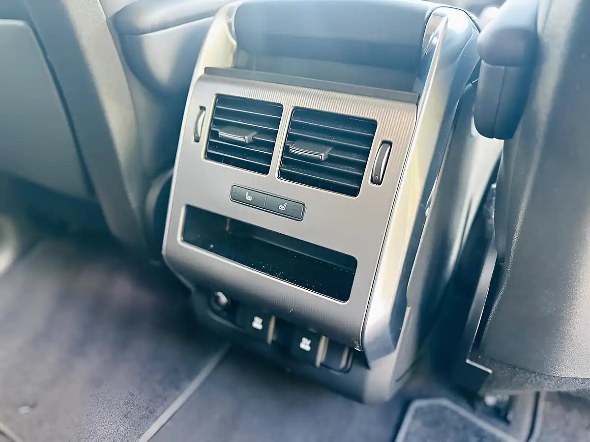 Used 2019 Land Rover Range Rover Sport Hse White - Interior and Exterior details 14