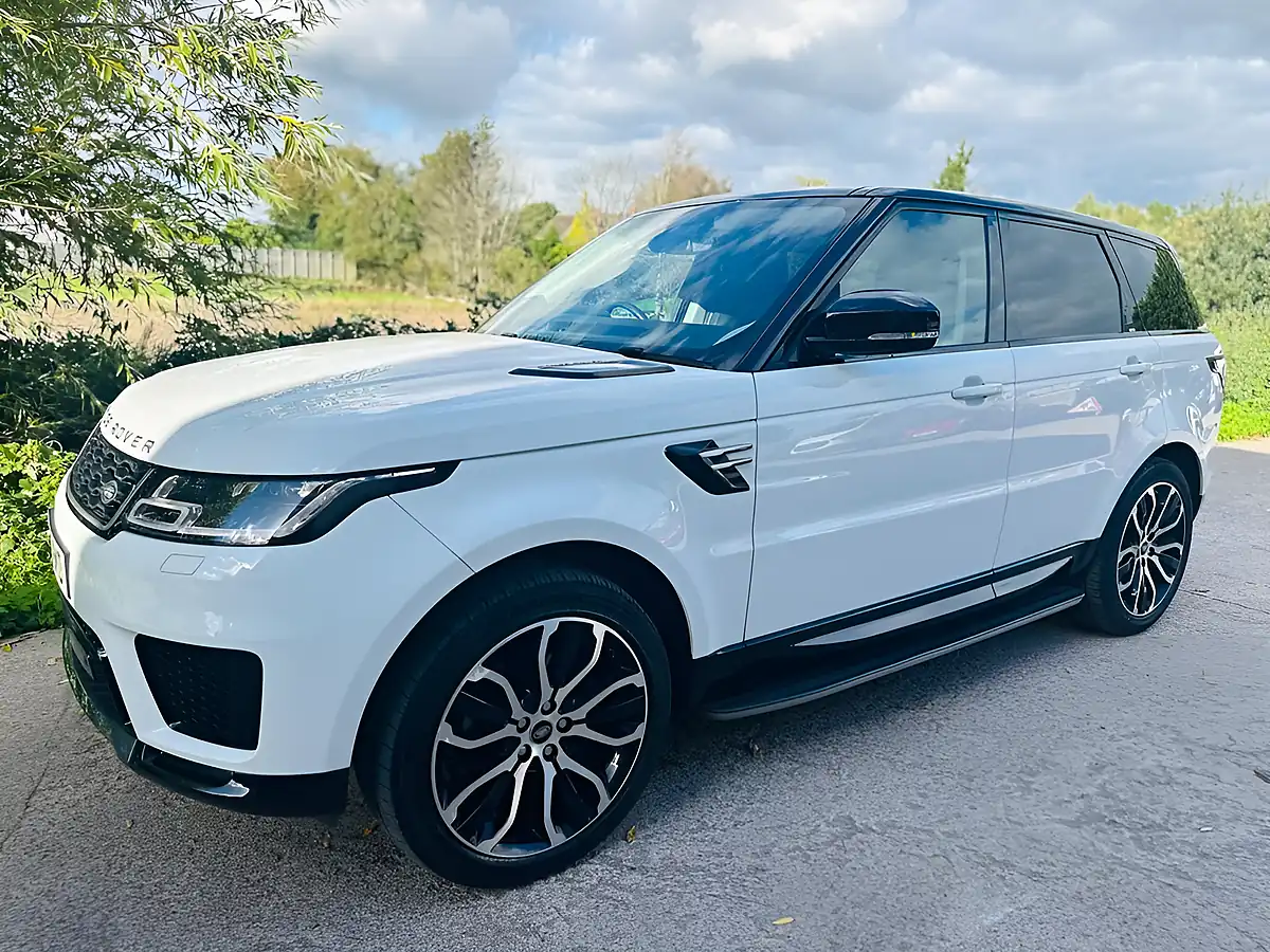 Used 2019 Land Rover Range Rover Sport Hse White - Interior and Exterior details 3