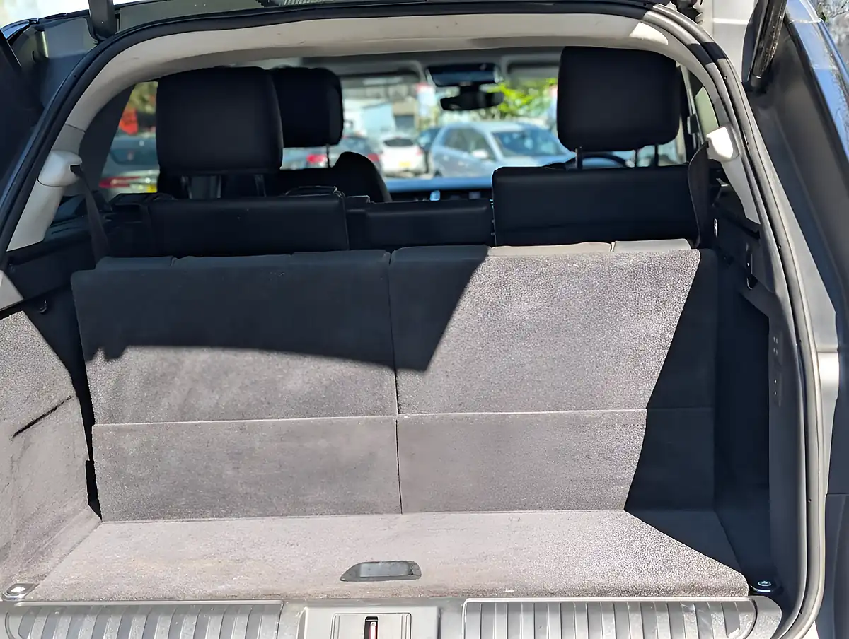 Used 2019 Land Rover Range Rover Sport Hse White - Interior and Exterior details 10