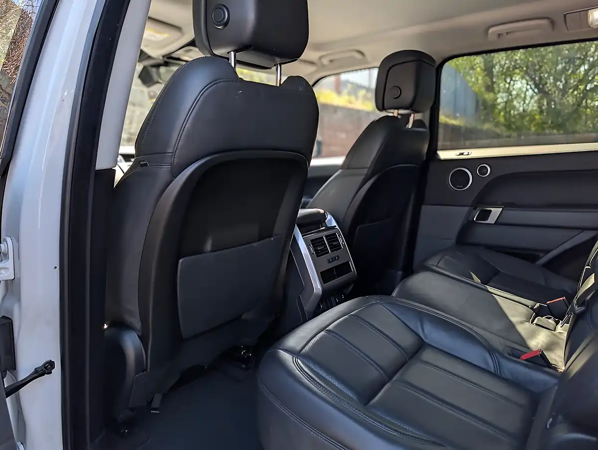 Used 2019 Land Rover Range Rover Sport Hse White - Interior and Exterior details 13