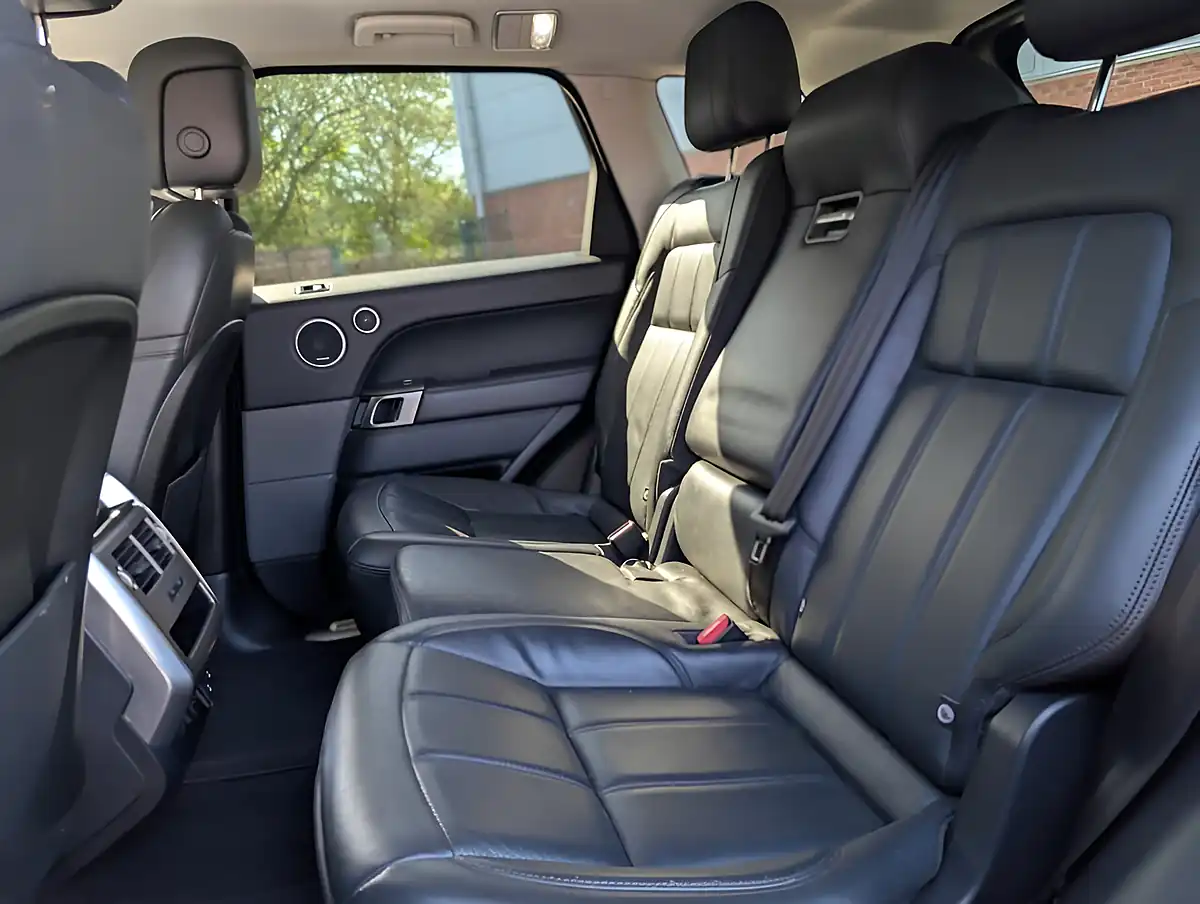 Used 2019 Land Rover Range Rover Sport Hse White - Interior and Exterior details 14