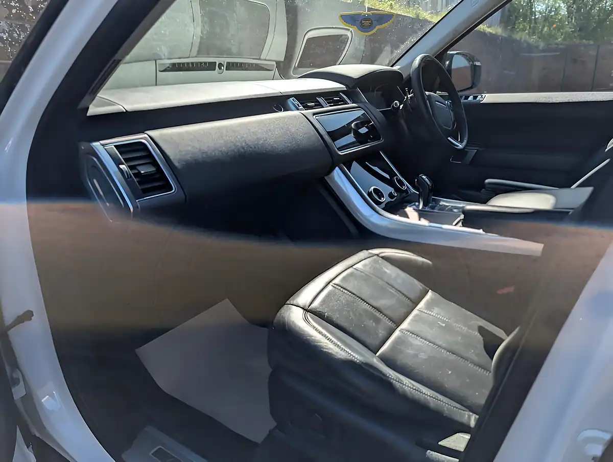Used 2019 Land Rover Range Rover Sport Hse White - Interior and Exterior details 15