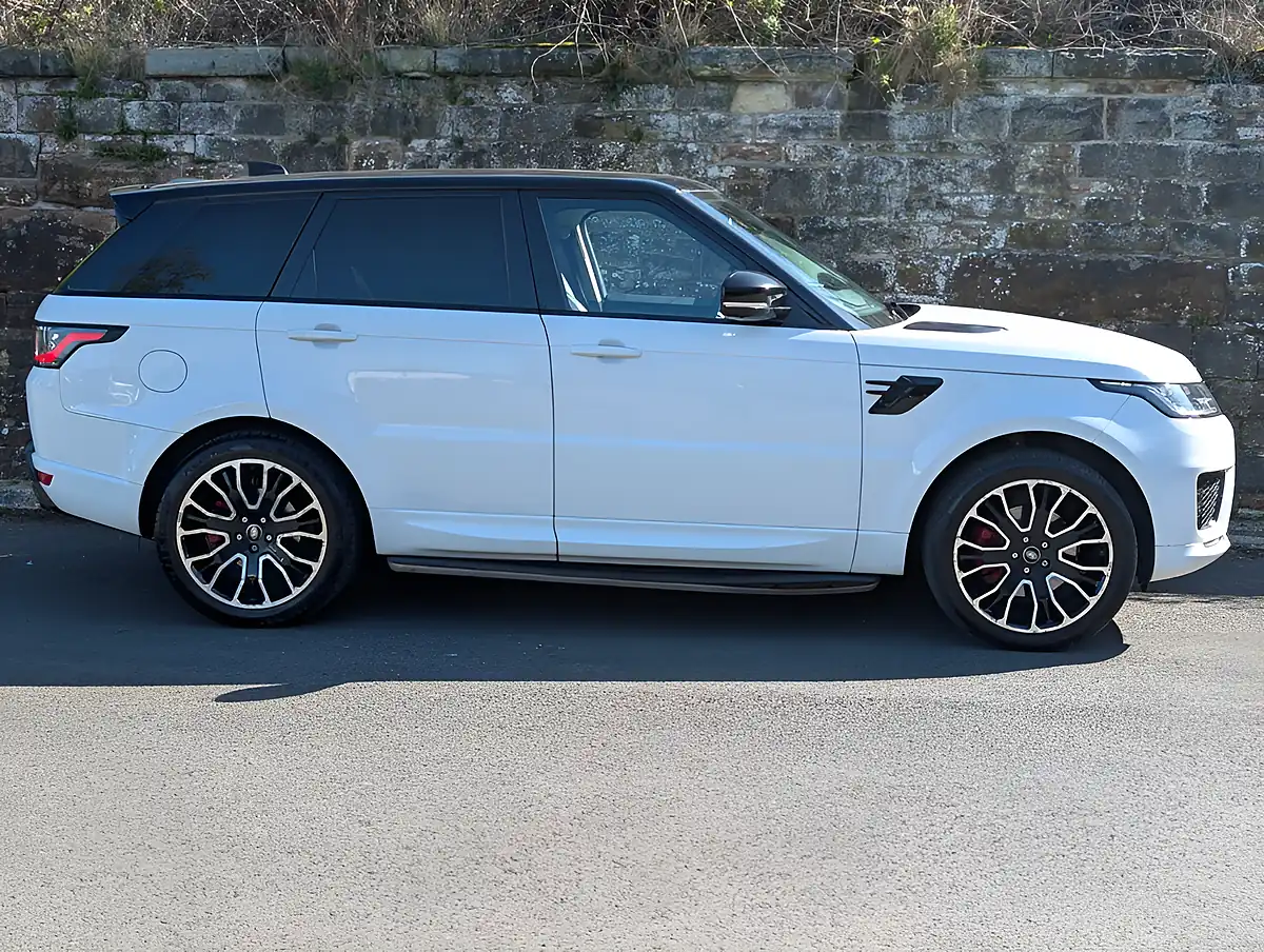 Used 2019 Land Rover Range Rover Sport Hse White - Interior and Exterior details 17