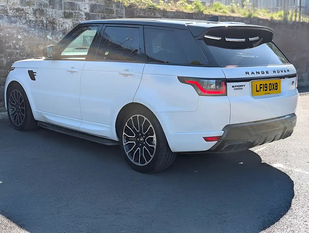Used 2019 Land Rover Range Rover Sport Hse White - Interior and Exterior details 4