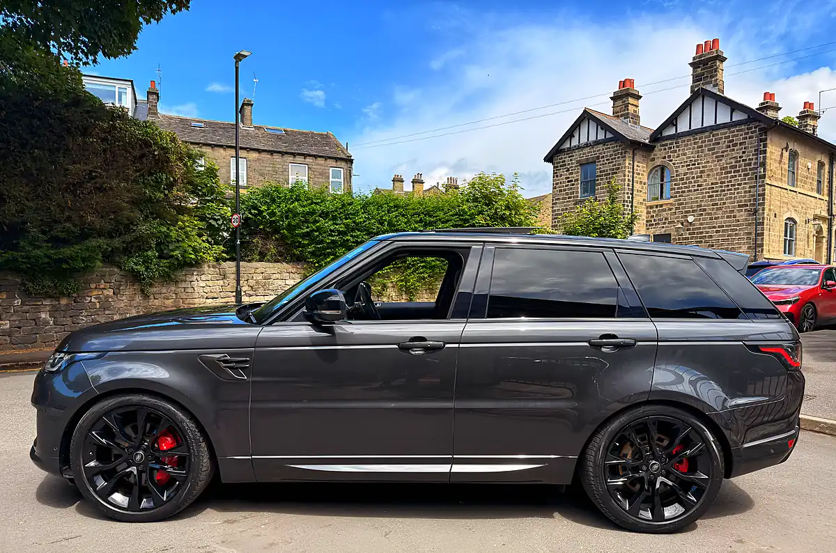 Used 2019 Land Rover Range Rover Sport Hst Carpathian Grey - Interior and Exterior details 9