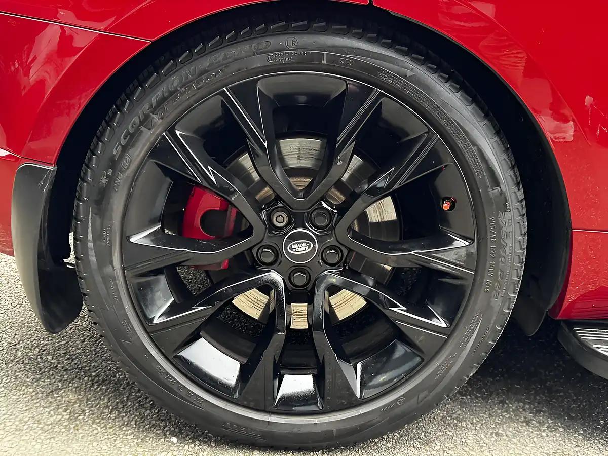 Used 2019 Land Rover Range Rover Sport Hst Firenze Red - Interior and Exterior details 12