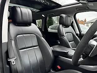 Used 2019 Land Rover Range Rover Sport Hst Firenze Red - Interior and Exterior details 14