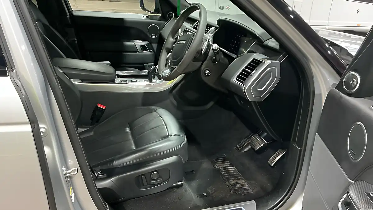 Used 2019 Land Rover Range Rover Sport Hst Indus Silver - Interior and Exterior details 7
