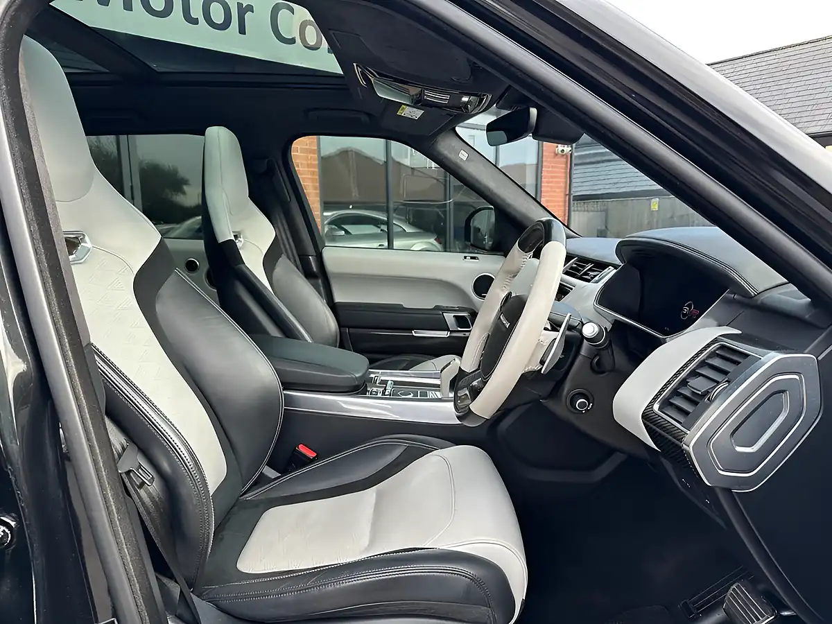 Used 2019 Land Rover Range Rover Sport Svr Black - Interior and Exterior details 10