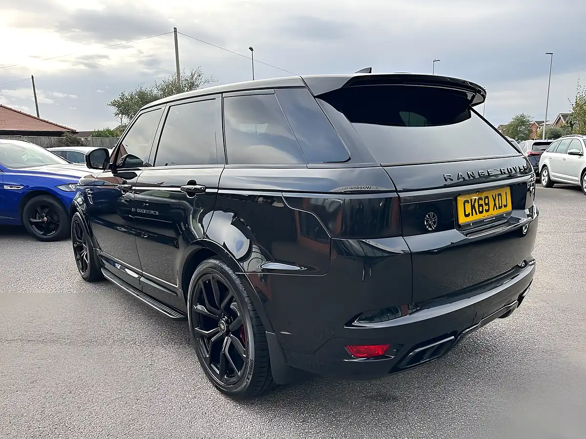 Used 2019 Land Rover Range Rover Sport Svr Black - Interior and Exterior details 9