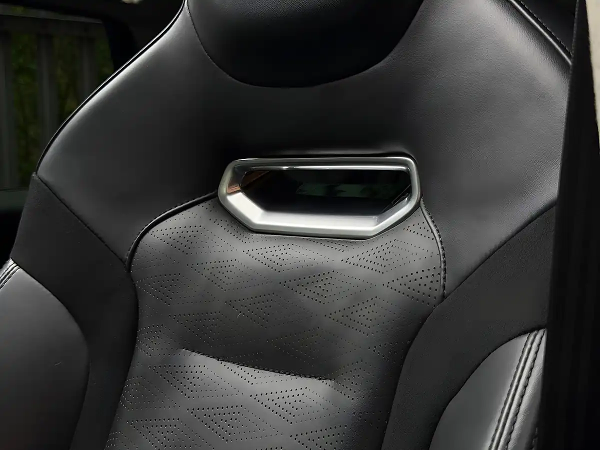 Used 2019 Land Rover Range Rover Sport Svr Black - Interior and Exterior details 20