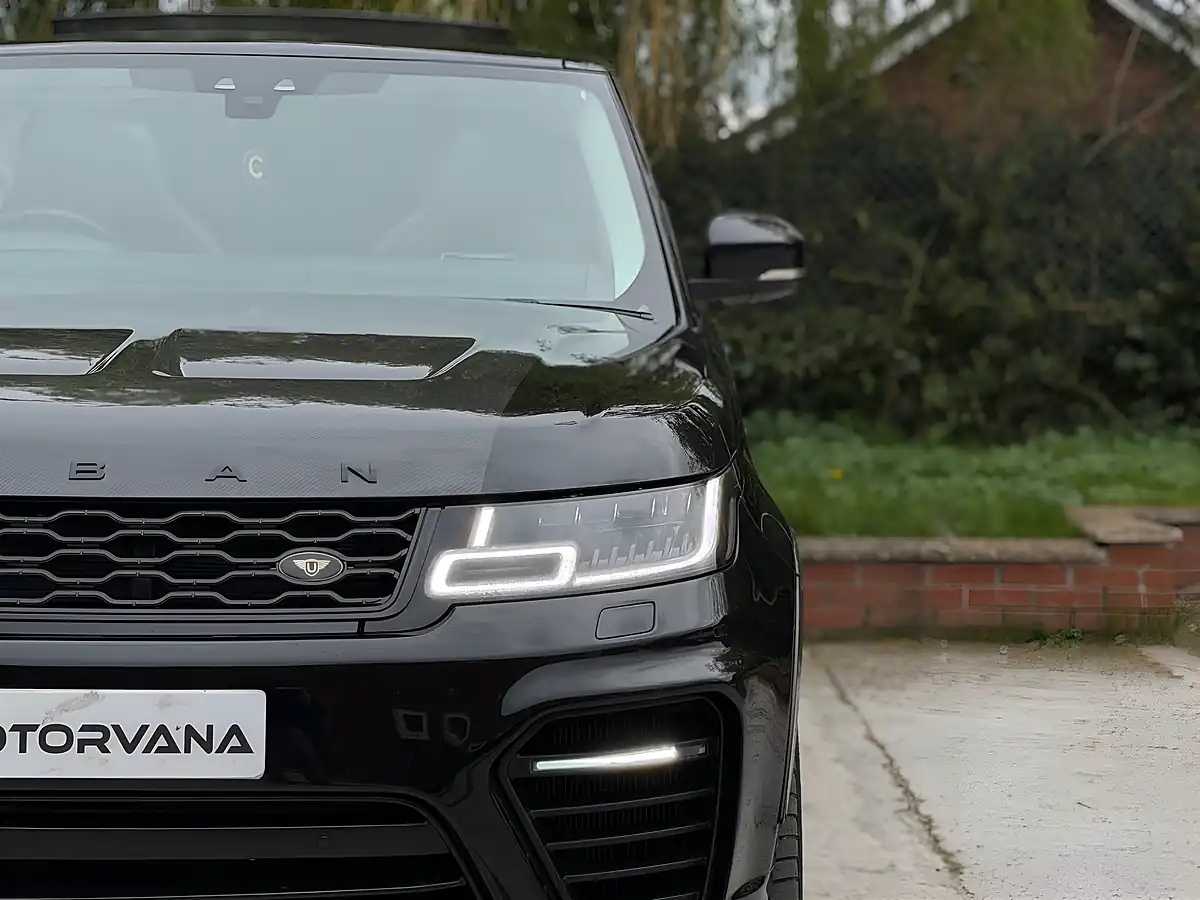 Used 2019 Land Rover Range Rover Sport Svr Black - Interior and Exterior details 8