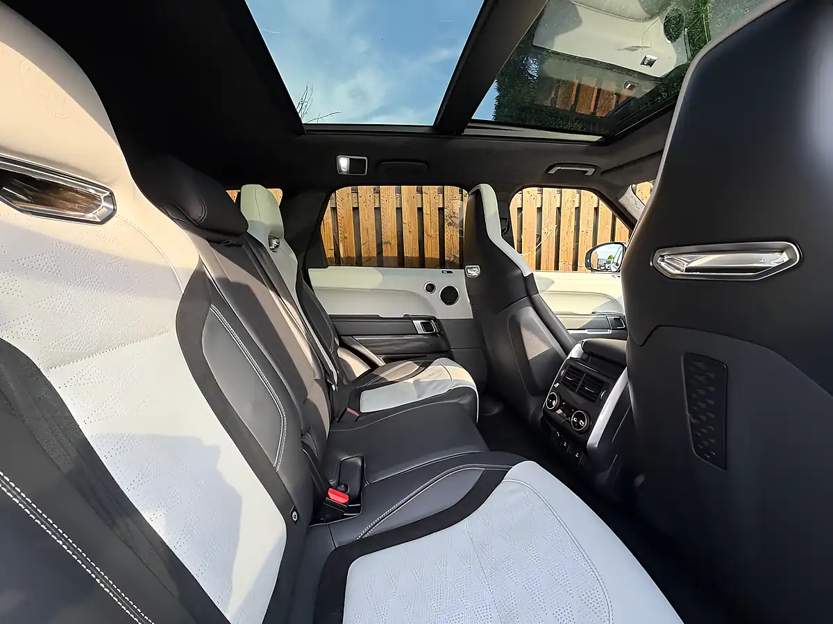 Used 2019 Land Rover Range Rover Sport Svr Estoril Blue - Interior and Exterior details 14