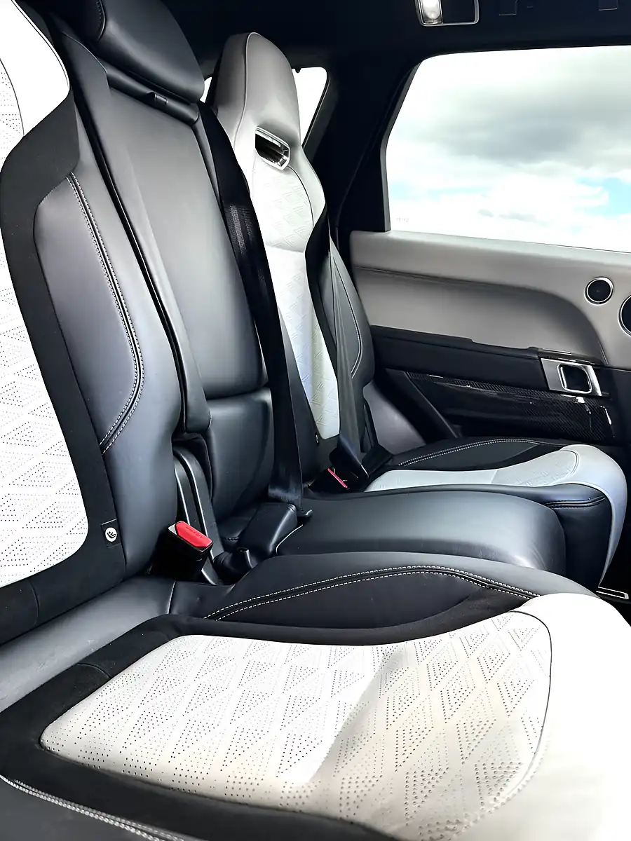 Used 2019 Land Rover Range Rover Sport Svr Grey - Interior and Exterior details 8
