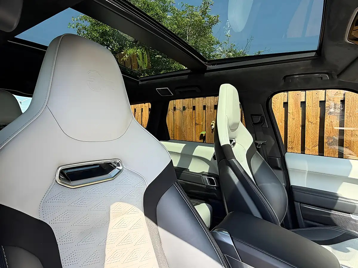 Used 2019 Land Rover Range Rover Sport Svr Grey - Interior and Exterior details 12