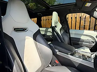 Used 2019 Land Rover Range Rover Sport Svr Grey - Interior and Exterior details 5