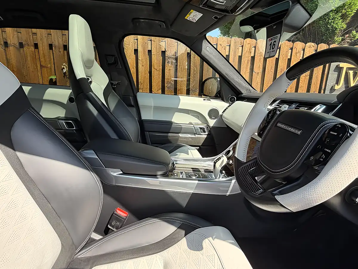 Used 2019 Land Rover Range Rover Sport Svr Grey - Interior and Exterior details 6