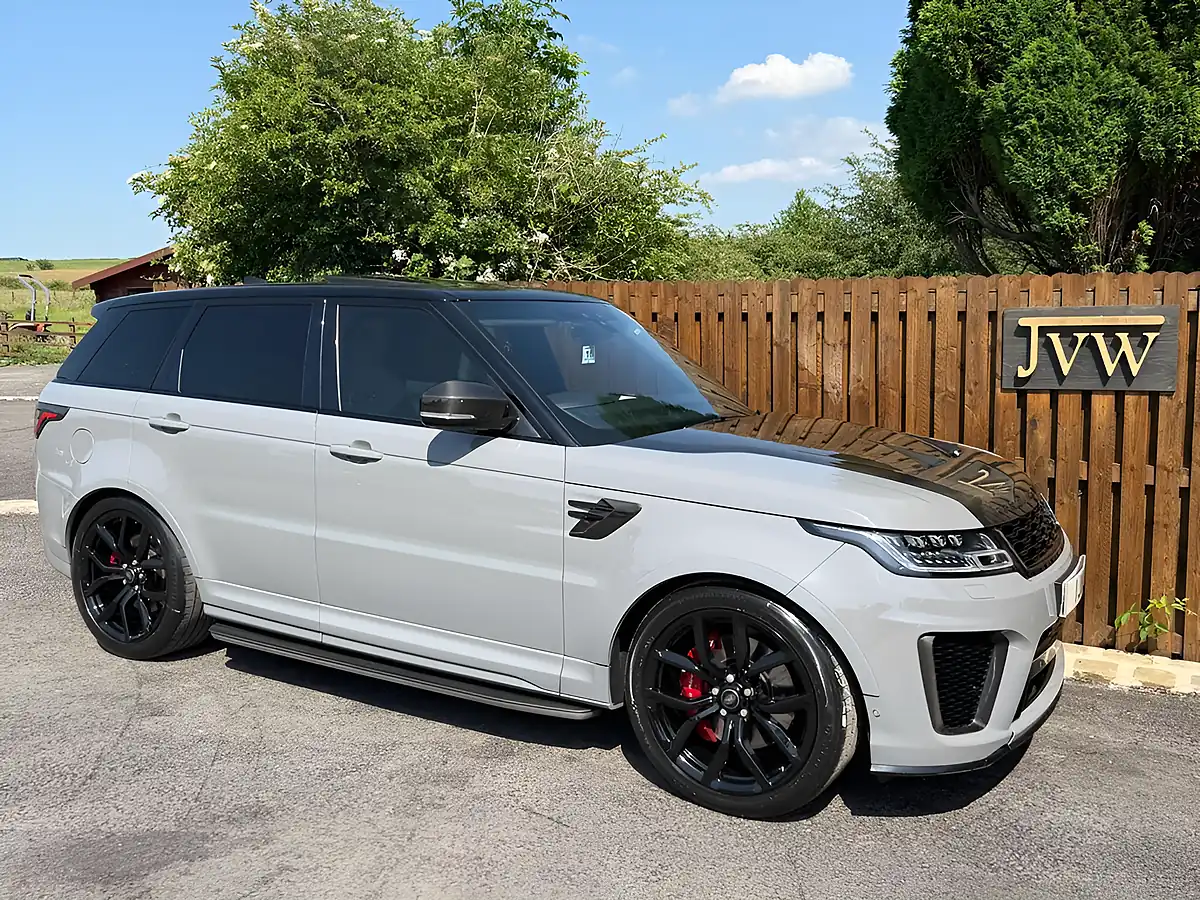 Used 2019 Land Rover Range Rover Sport Svr Grey - Interior and Exterior details 8