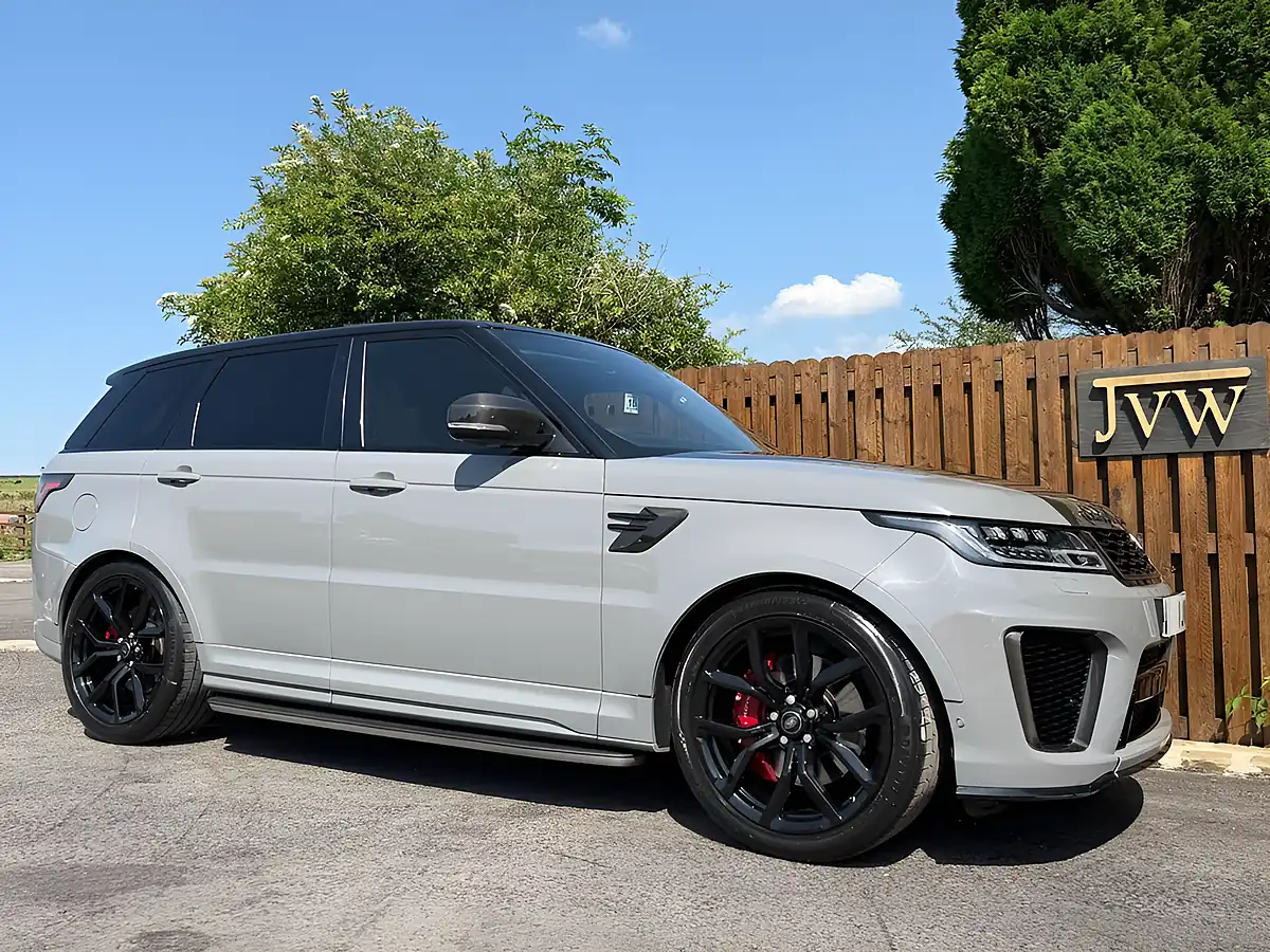 Used 2019 Land Rover Range Rover Sport Svr Grey - Interior and Exterior details 9