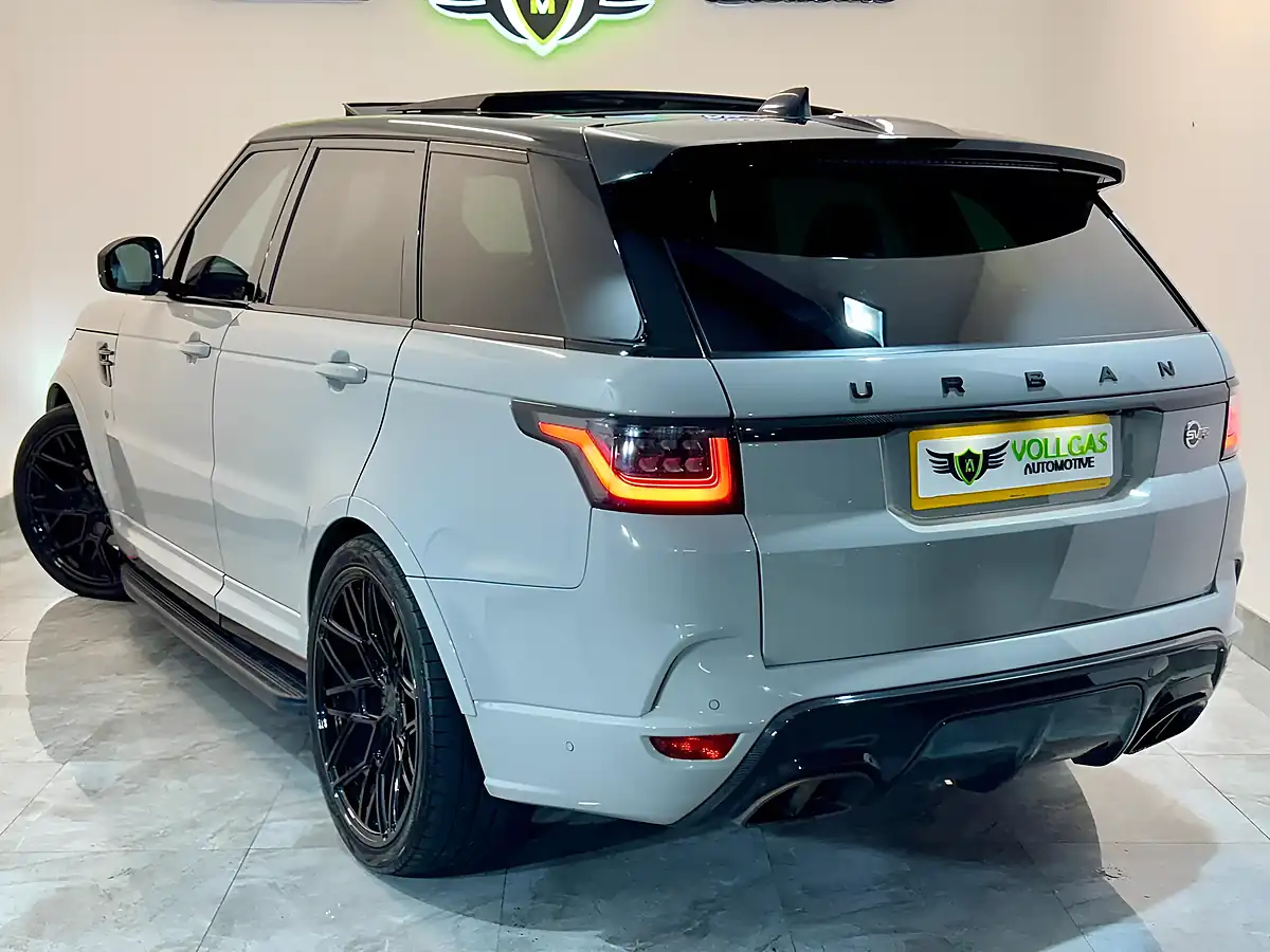 Used 2019 Land Rover Range Rover Sport Svr White - Interior and Exterior details 10