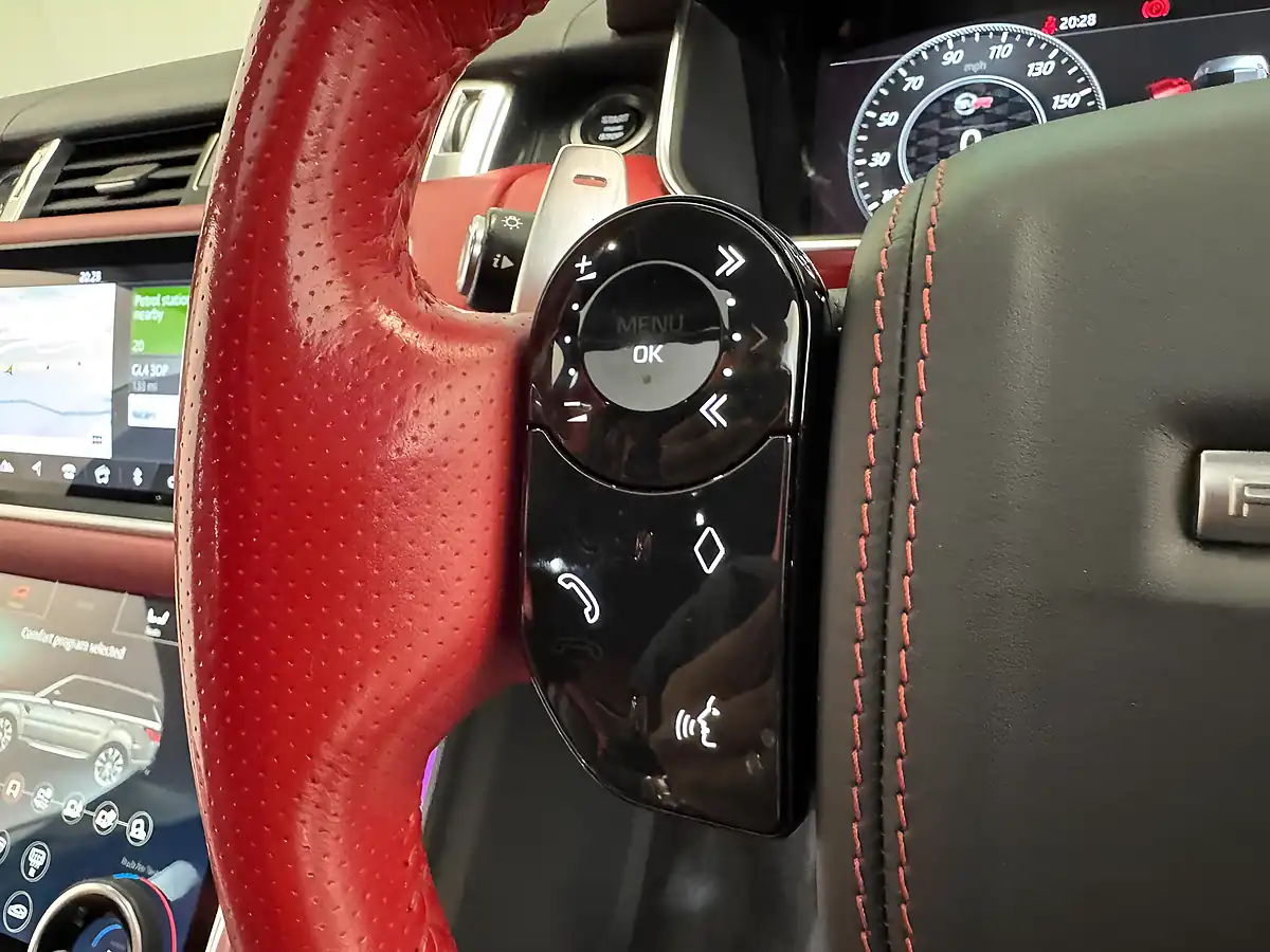 Used 2019 Land Rover Range Rover Sport Svr White - Interior and Exterior details 11