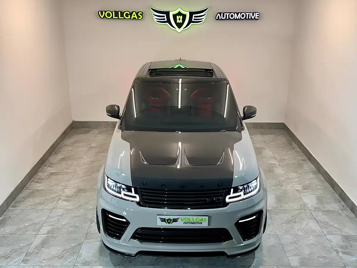 Used 2019 Land Rover Range Rover Sport Svr White - Interior and Exterior details 2