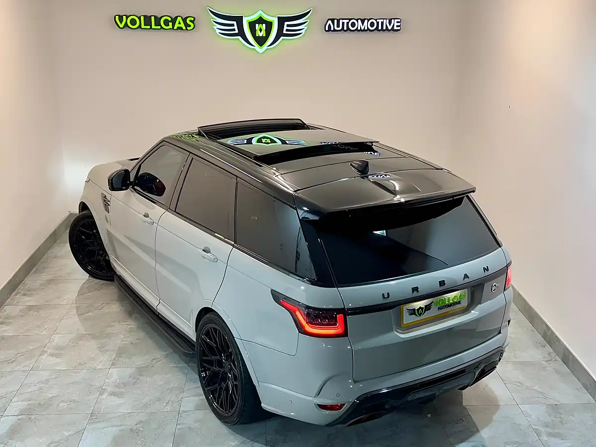 Used 2019 Land Rover Range Rover Sport Svr White - Interior and Exterior details 4