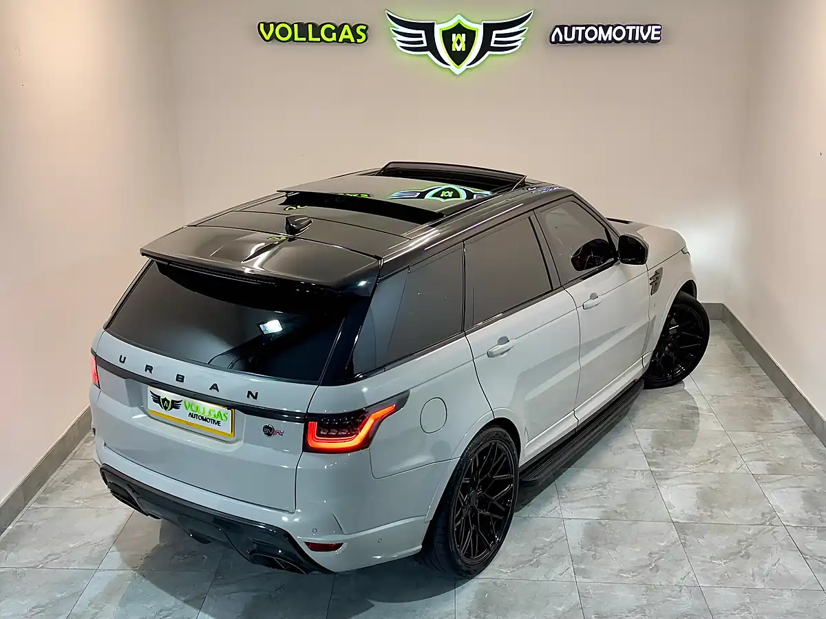 Used 2019 Land Rover Range Rover Sport Svr White - Interior and Exterior details 6