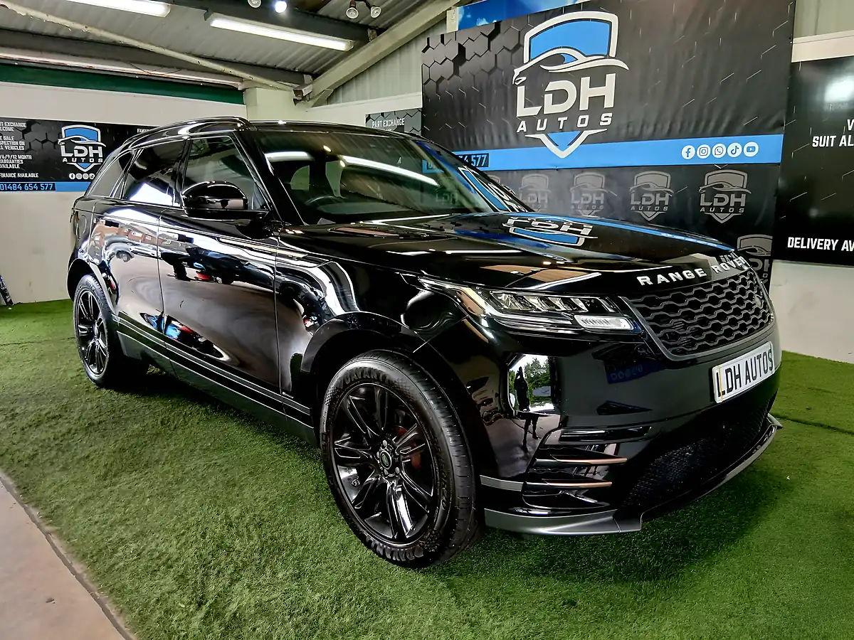 Used 2019 Land Rover Range Rover Velar R-Dynamic Black - Front View
