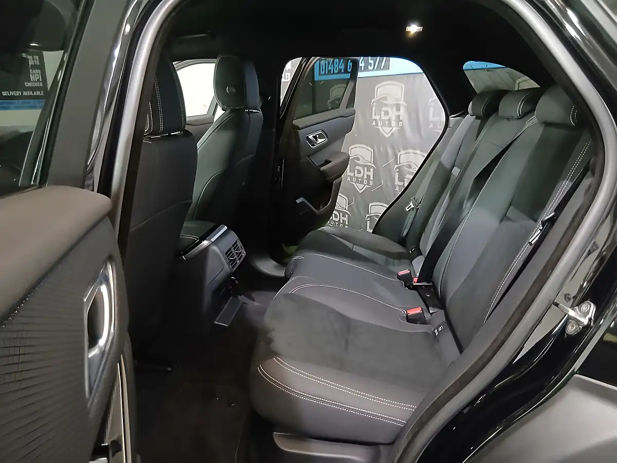 Used 2019 Land Rover Range Rover Velar R-Dynamic Black - Interior and Exterior details 19