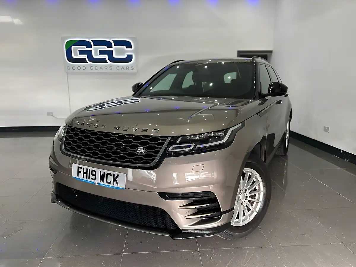 Used 2019 Land Rover Range Rover Velar R-Dynamic Brown - Interior and Exterior details 4