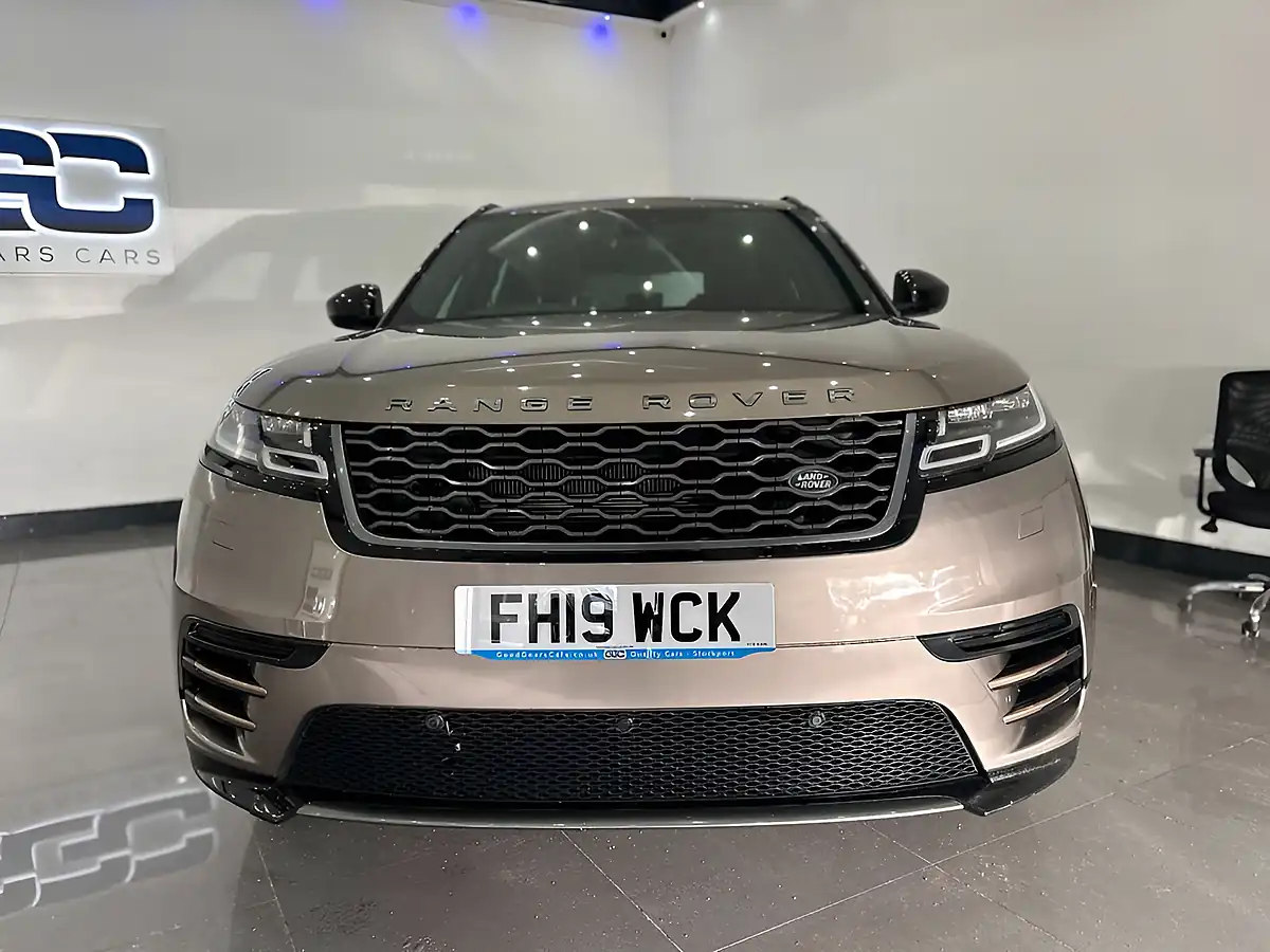 Used 2019 Land Rover Range Rover Velar R-Dynamic Brown - Interior and Exterior details 8