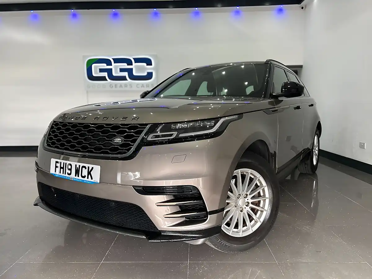 Used 2019 Land Rover Range Rover Velar R-Dynamic Brown - Interior and Exterior details 9