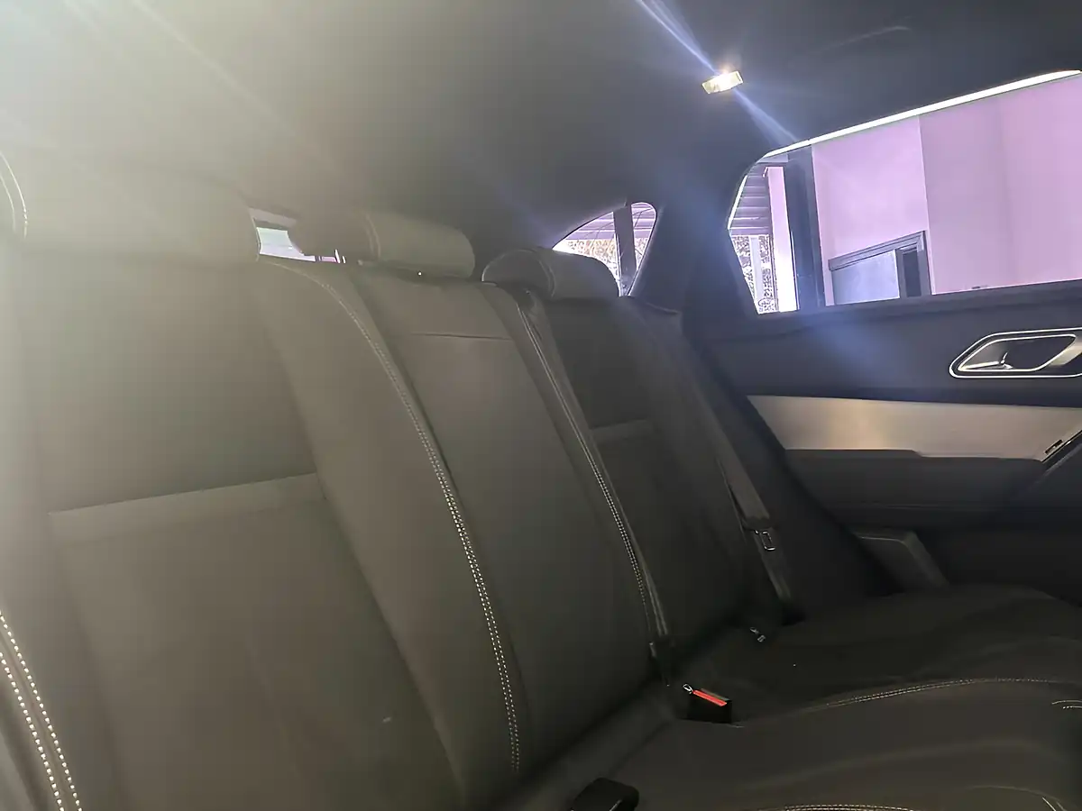 Used 2019 Land Rover Range Rover Velar R-Dynamic Grey - Interior and Exterior details 13