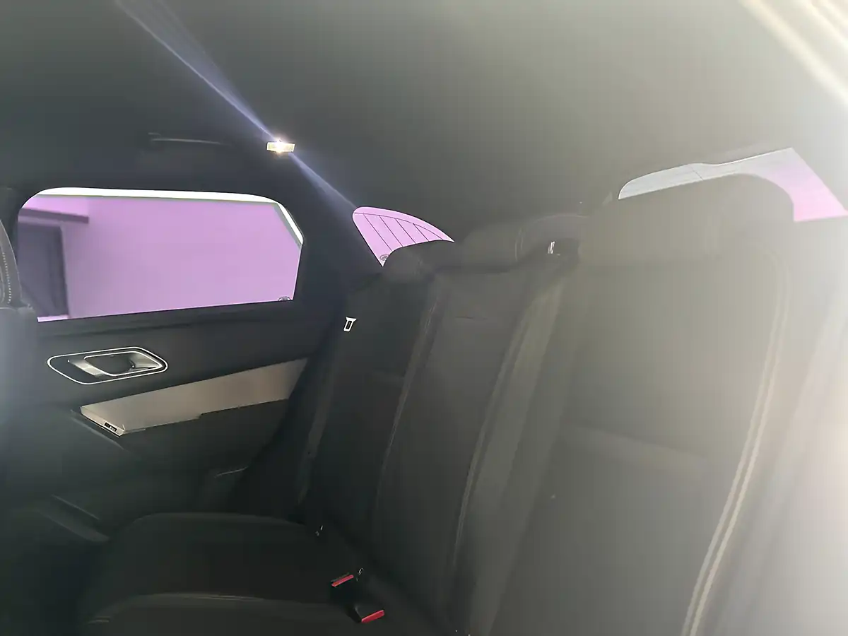 Used 2019 Land Rover Range Rover Velar R-Dynamic Grey - Interior and Exterior details 14