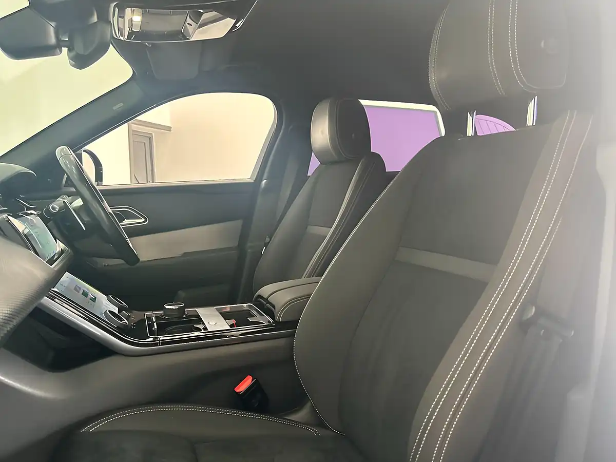 Used 2019 Land Rover Range Rover Velar R-Dynamic Grey - Interior and Exterior details 19