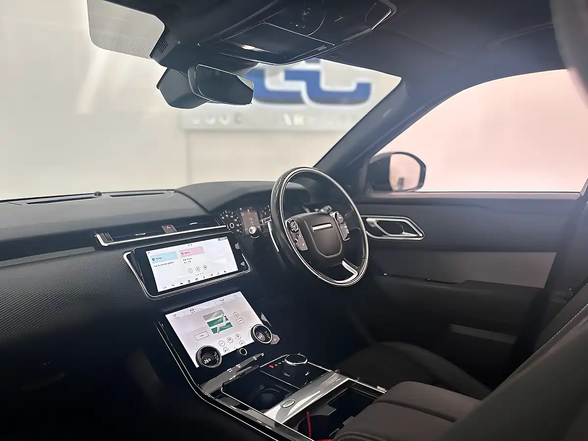 Used 2019 Land Rover Range Rover Velar R-Dynamic Grey - Interior and Exterior details 8