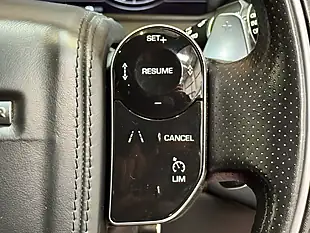 Used 2019 Land Rover Range Rover Velar R-Dynamic Hse Black - Interior and Exterior details 16
