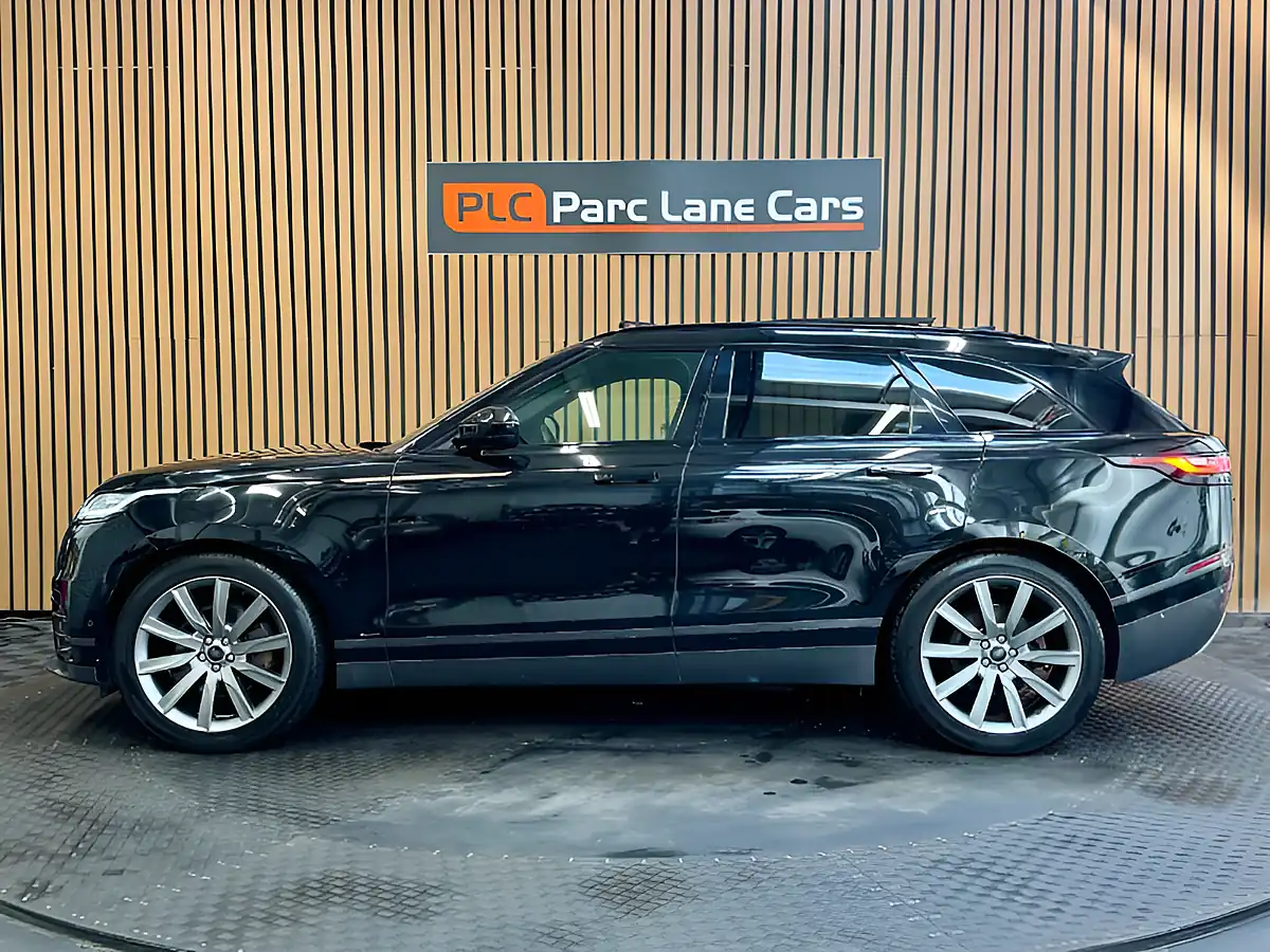 Used 2019 Land Rover Range Rover Velar R-Dynamic Hse Black - Interior and Exterior details 7