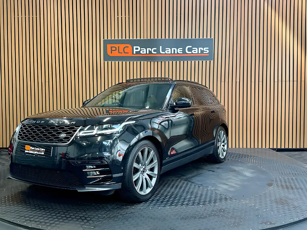 Used 2019 Land Rover Range Rover Velar R-Dynamic Hse Black - Interior and Exterior details 8