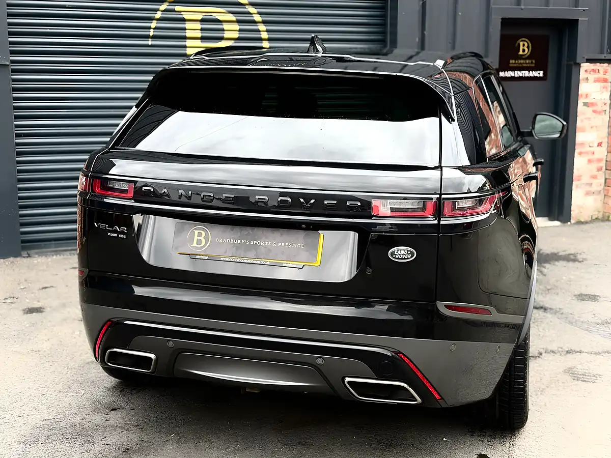 Used 2019 Land Rover Range Rover Velar R-Dynamic Hse Black - Interior and Exterior details 12