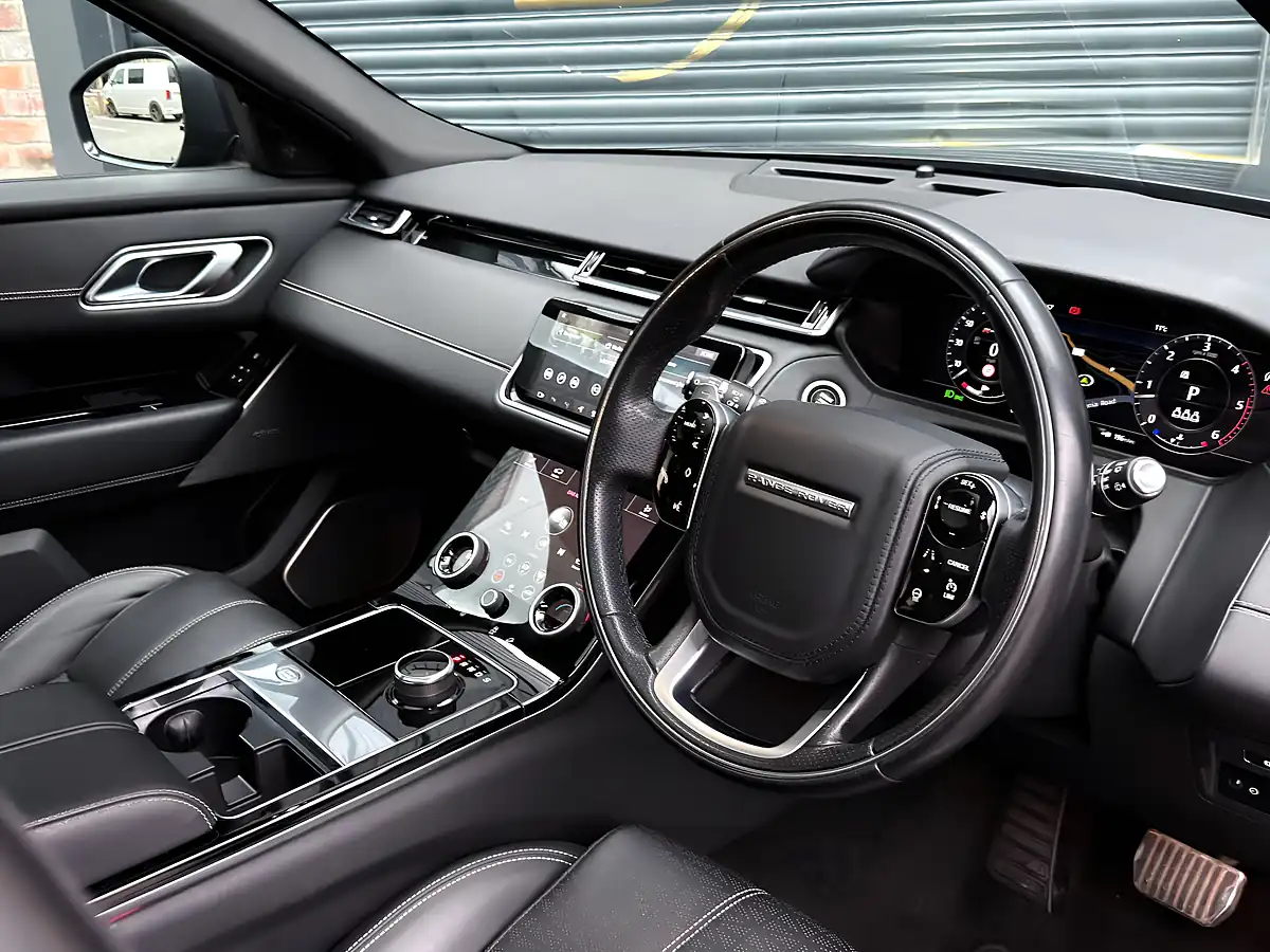 Used 2019 Land Rover Range Rover Velar R-Dynamic Hse Black - Interior and Exterior details 14