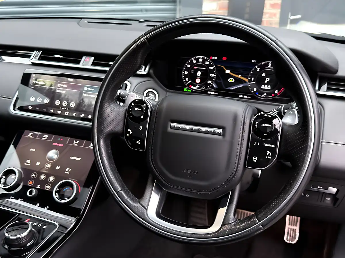 Used 2019 Land Rover Range Rover Velar R-Dynamic Hse Black - Interior and Exterior details 15
