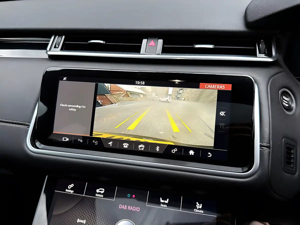 Used 2019 Land Rover Range Rover Velar R-Dynamic Hse Black - Interior and Exterior details 16
