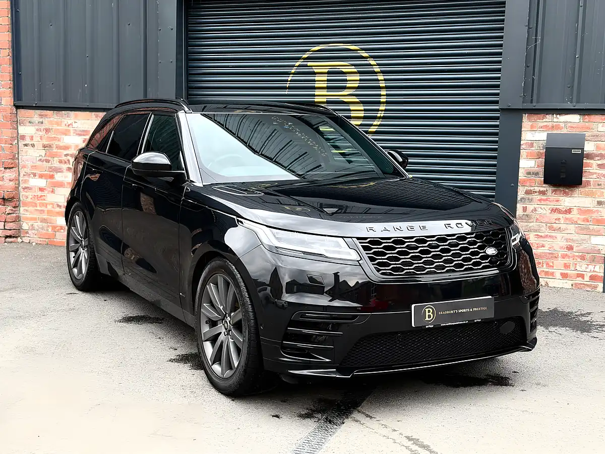 Used 2019 Land Rover Range Rover Velar R-Dynamic Hse Black - Interior and Exterior details 6