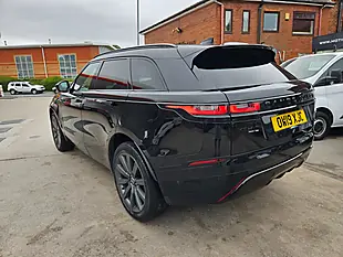 Used 2019 Land Rover Range Rover Velar R-Dynamic Hse Black - Interior and Exterior details 18