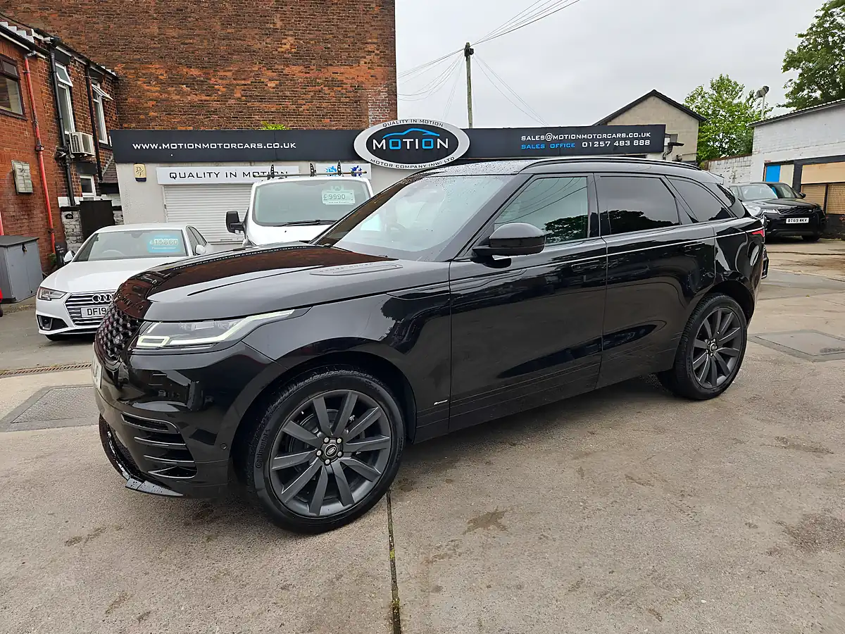 Used 2019 Land Rover Range Rover Velar R-Dynamic Hse Black - Interior and Exterior details 8