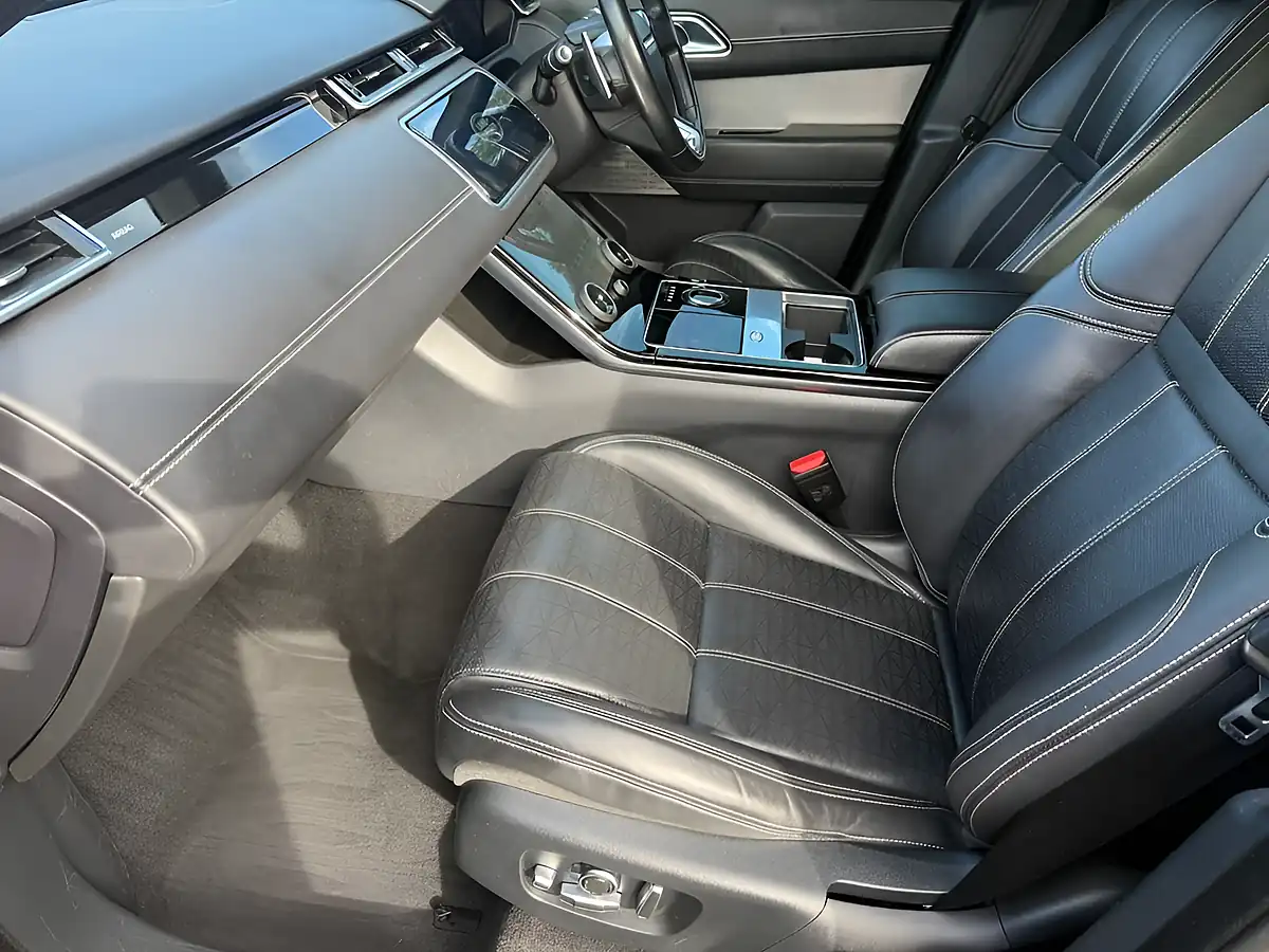 Used 2019 Land Rover Range Rover Velar R-Dynamic Hse Black - Interior and Exterior details 11
